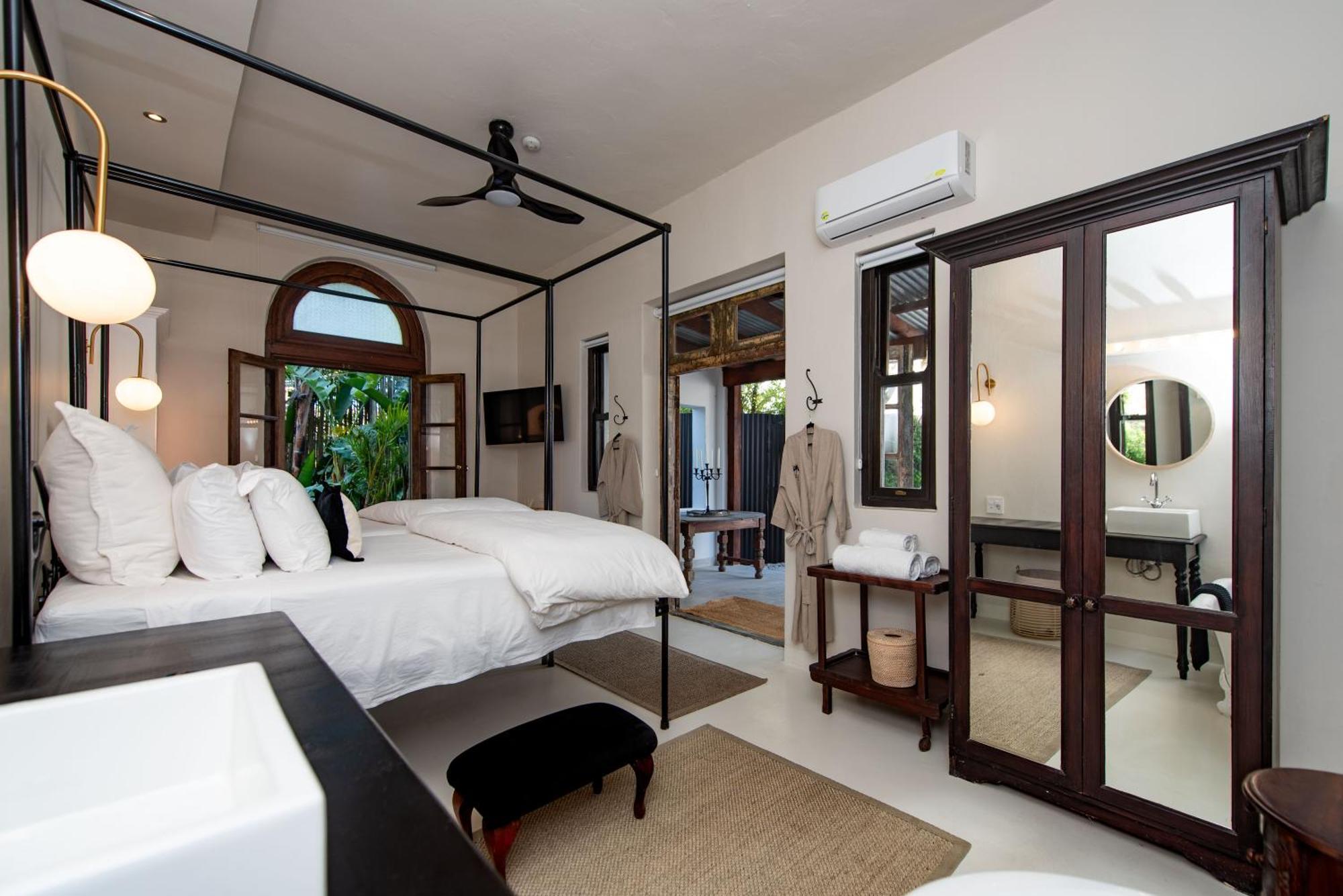 The Ivory Haus Hotel เพลตเตนเบิร์กเบย์ ภายนอก รูปภาพ
